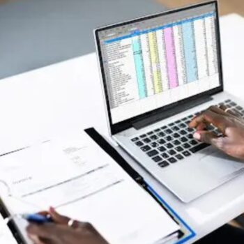 نرم‌افزار حسابداری برای مدیریت حقوق و دستمزد